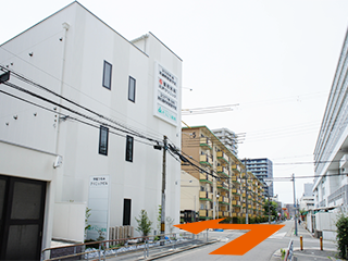 アクセス
